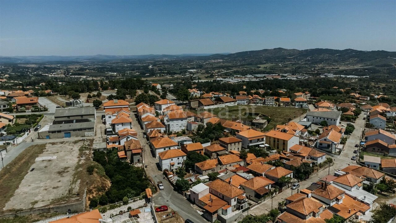 Moradia T2 para Venda em Tortosendo Foto 11