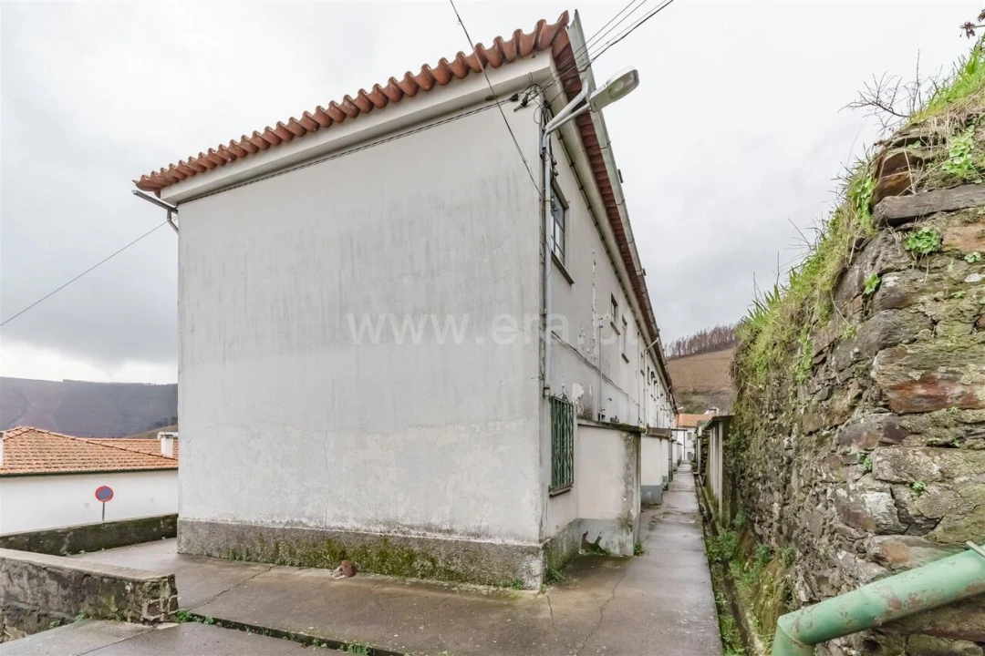 Moradia T2 para Venda em Aldeia de São Francisco de Assis Foto 13