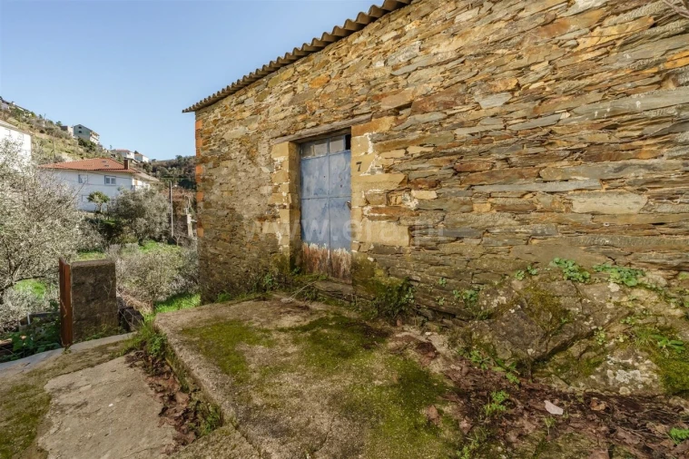 Moradia T3 para Venda em Sobral de São Miguel Foto 2