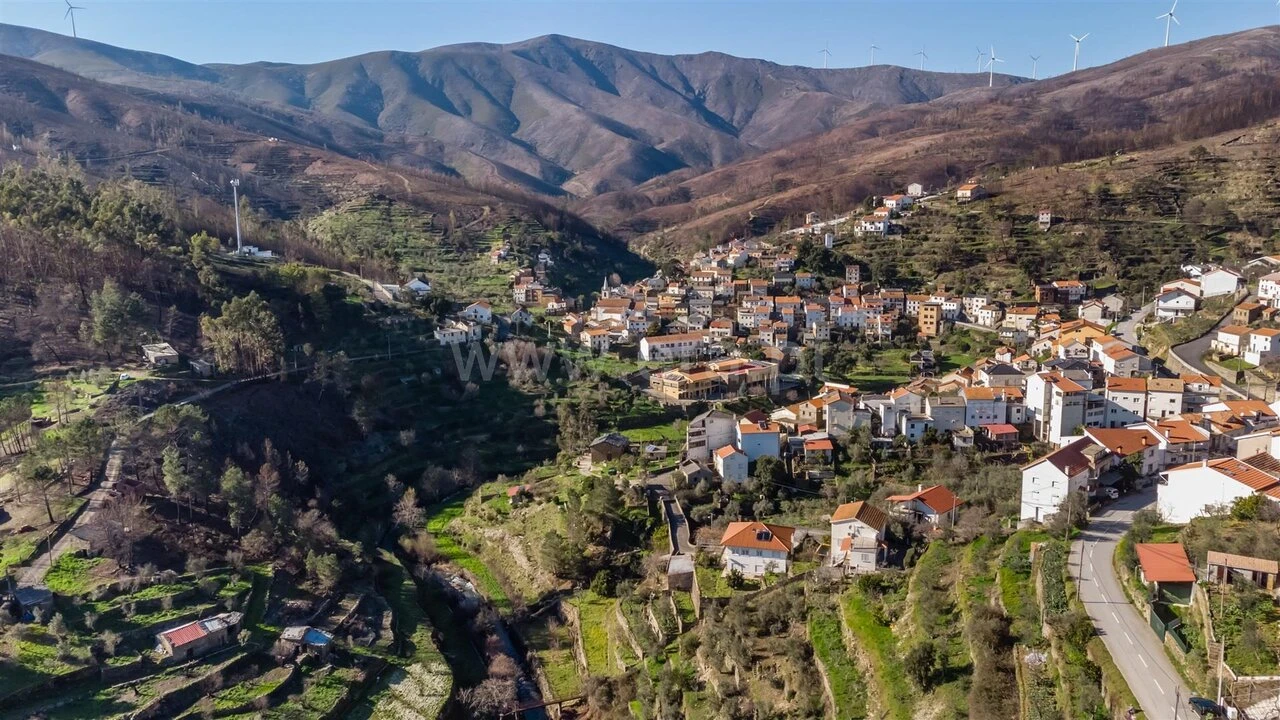 Moradia T3 para Venda em Sobral de São Miguel Foto 15