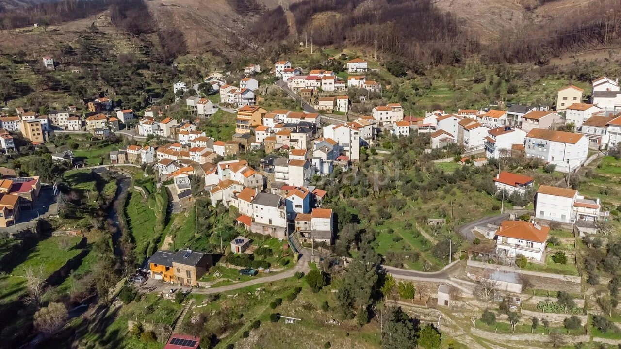 Moradia T3 para Venda em Sobral de São Miguel Foto 13