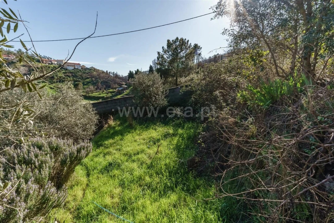 Moradia T3 para Venda em Sobral de São Miguel Foto 6