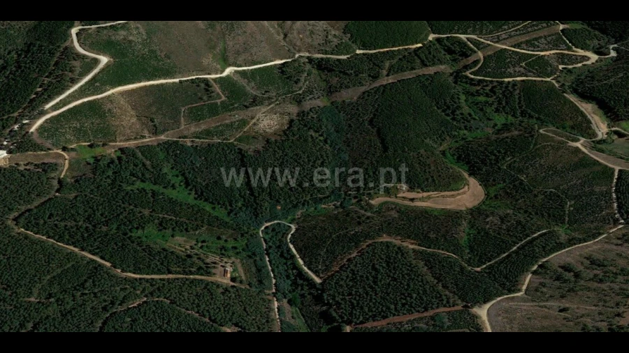Terreno para Venda em Cortes do Meio