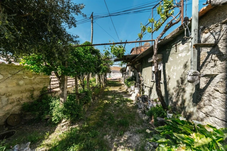 Moradia T2 para Venda em Bendada Foto 20