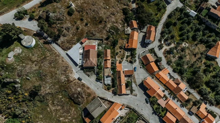 Moradia T2 para Venda em Bendada Foto 10