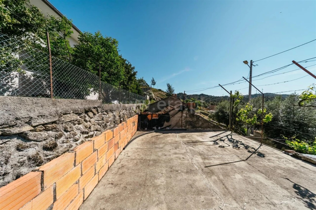 Moradia T2 para Venda em Bendada Foto 15