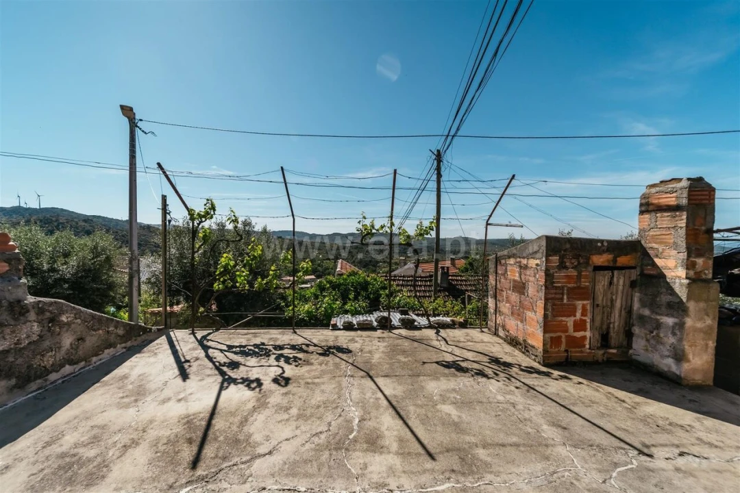 Moradia T2 para Venda em Bendada Foto 16