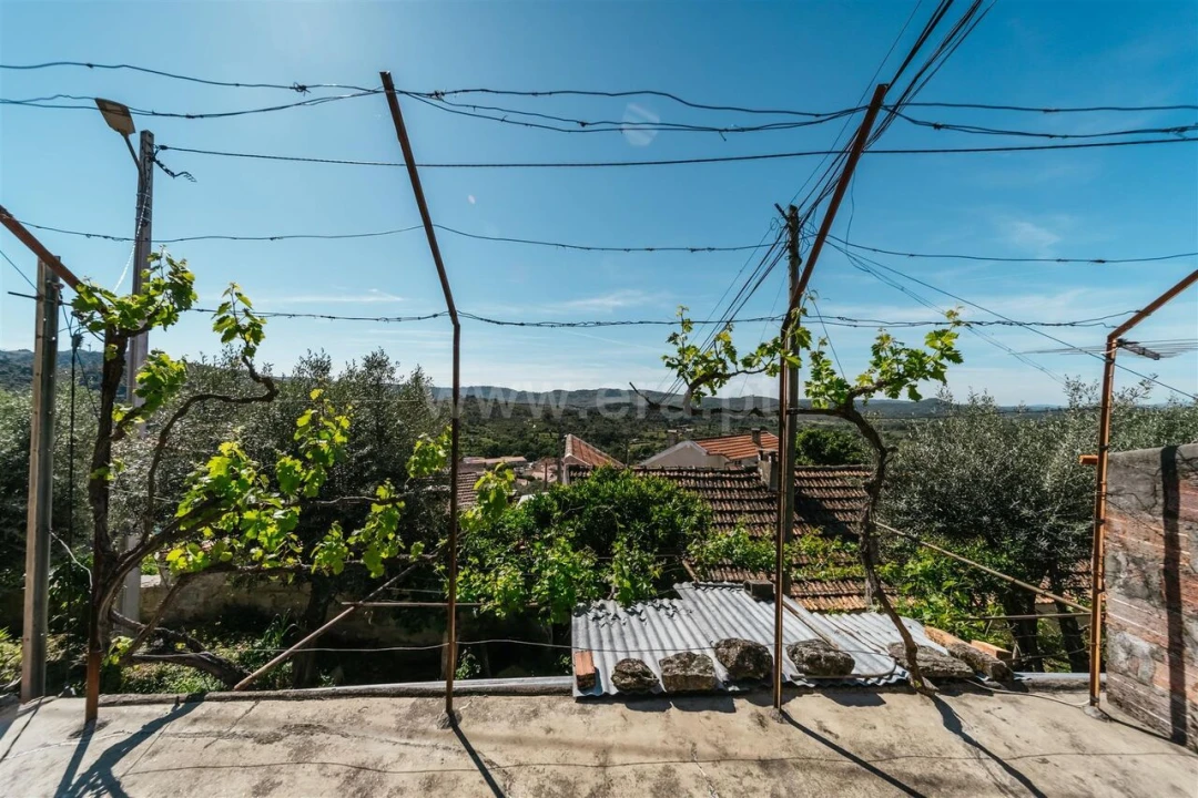 Moradia T2 para Venda em Bendada Foto 17