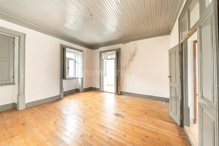 Moradia T4 para Venda em Ferro Foto 2