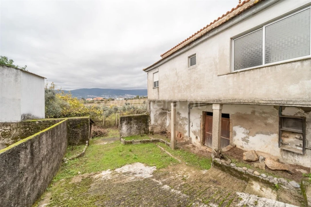 Moradia T4 para Venda em Ferro Foto 16