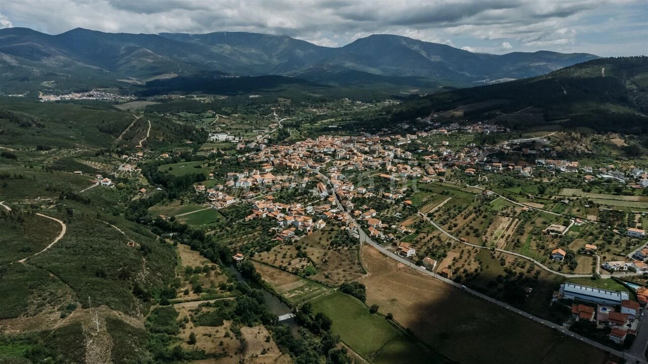 Moradia T3 para Venda em Paul Foto 11