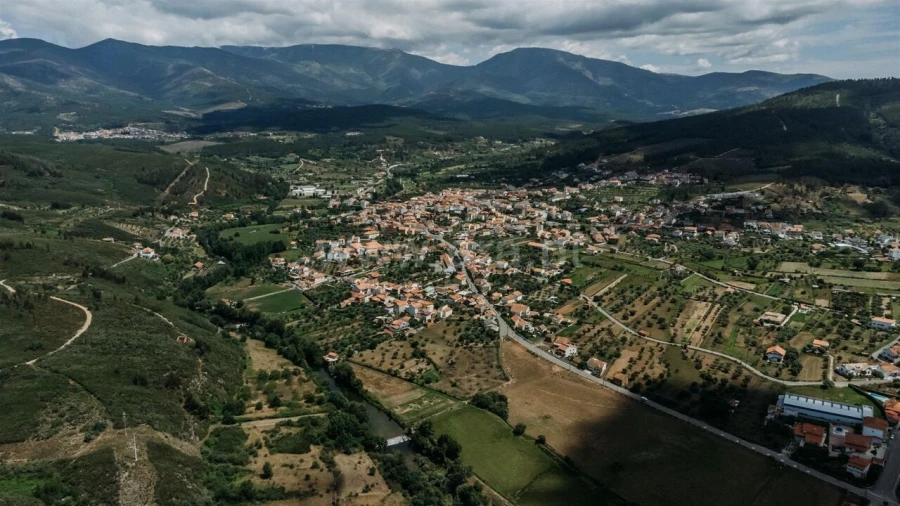 Moradia T3 para Venda em Paul Foto 11