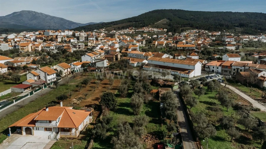 Moradia T3 para Venda em Paul Foto 9