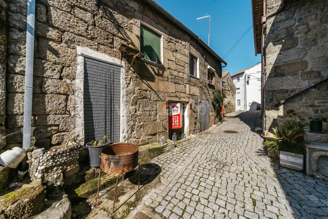 Moradia T3 para Venda em Caria Foto 1