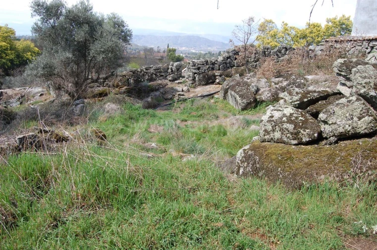 Moradia T1 para Venda em Inguias Foto 4