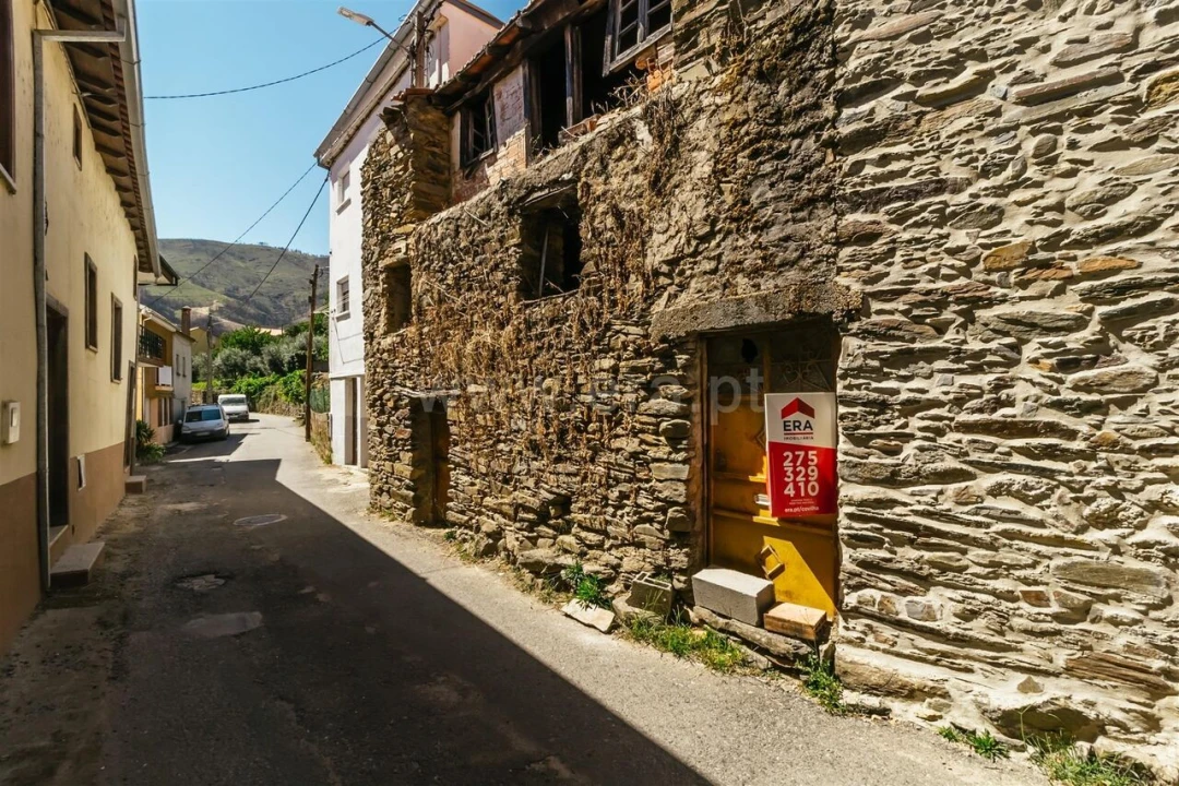 Moradia T2 para Venda em Verdelhos Foto 2