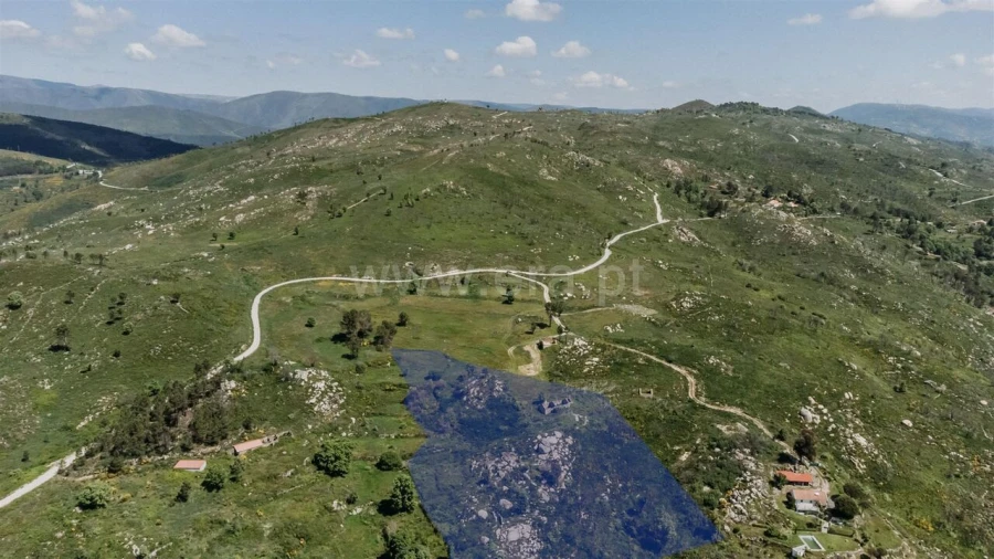 Quinta T3 para Venda em Orjais Foto 3