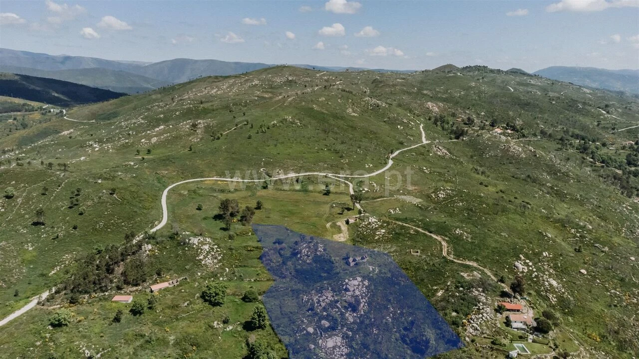 Quinta T3 para Venda em Orjais Foto 3