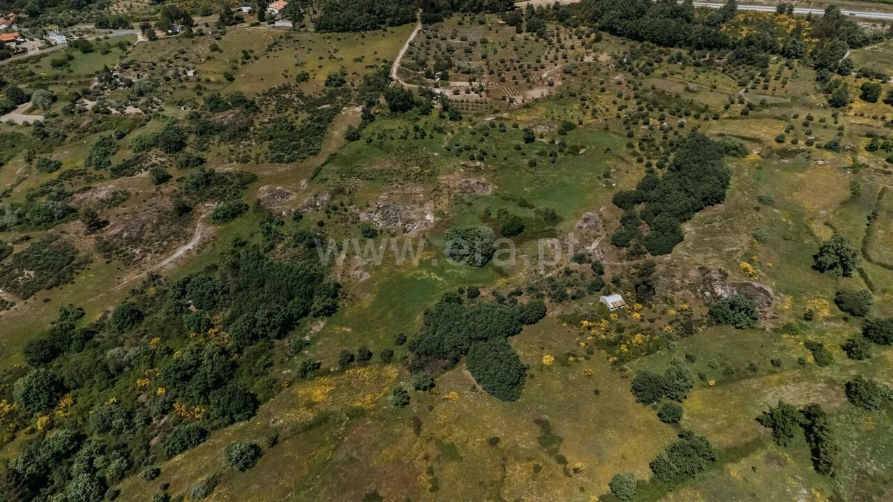 Quinta T0 para Venda em Peraboa Foto 8