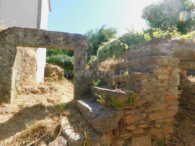 Terreno para Venda em Tortosendo Foto 2