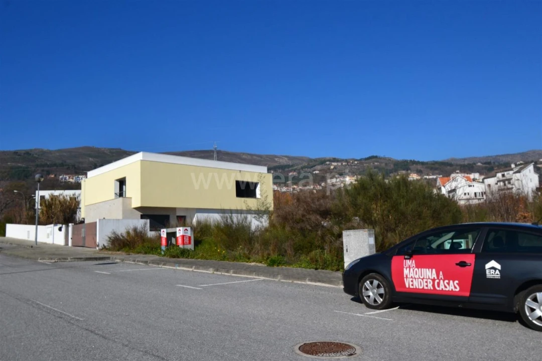 Terreno para Venda em Boidobra Foto 1