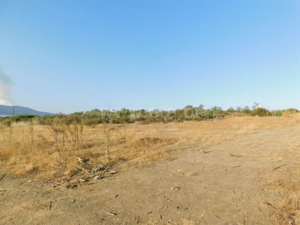 Terreno para Venda em Tortosendo Foto 17
