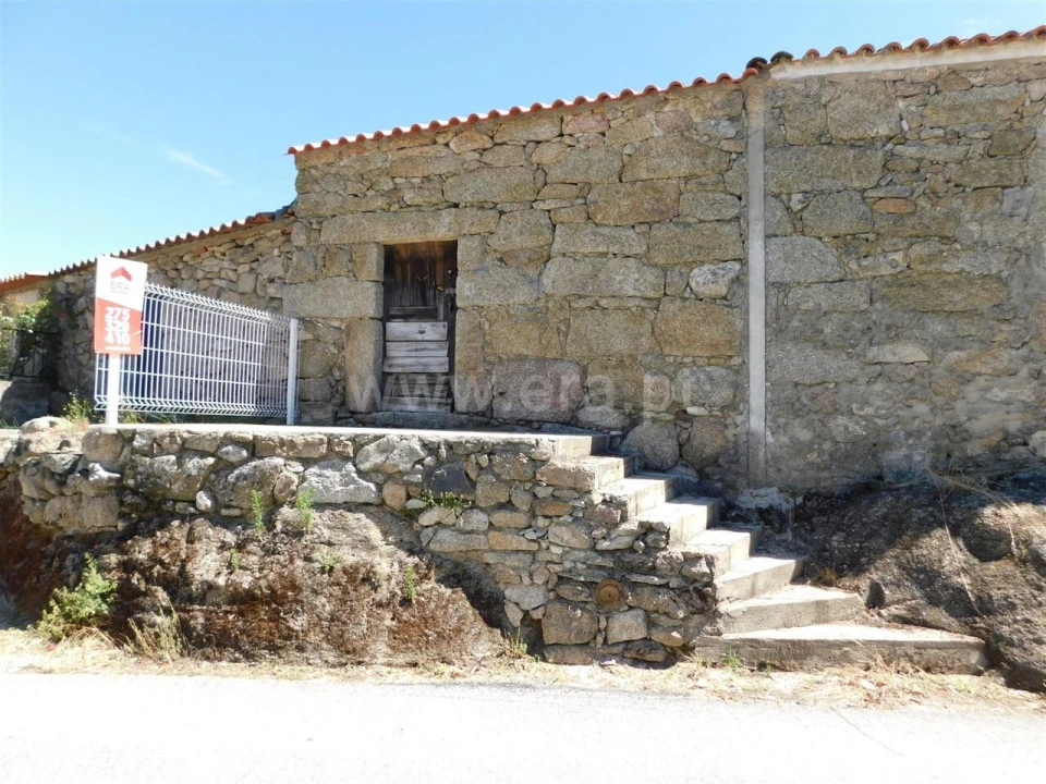 Moradia T0 para Venda em Sortelha Foto 2