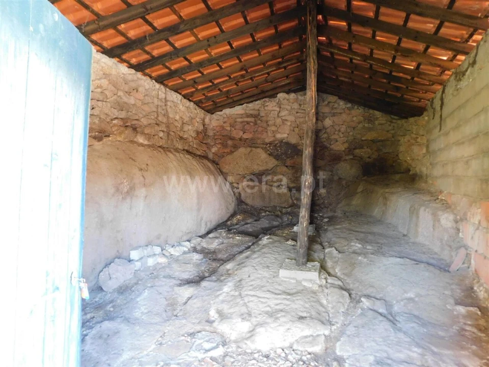 Moradia T0 para Venda em Sortelha Foto 3