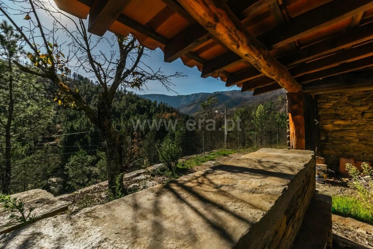 Moradia T2 para Venda em Verdelhos Foto 10