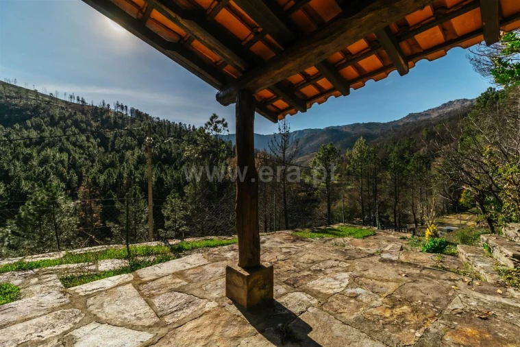 Moradia T2 para Venda em Verdelhos Foto 6