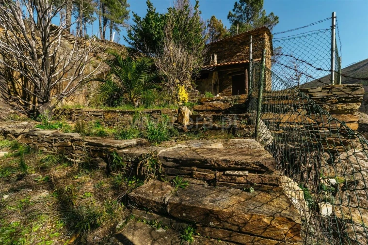 Moradia T2 para Venda em Verdelhos Foto 2