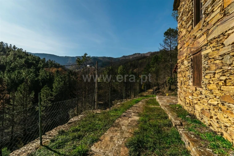 Moradia T2 para Venda em Verdelhos Foto 11