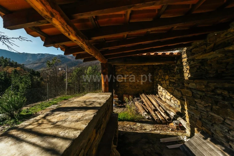 Moradia T2 para Venda em Verdelhos Foto 9