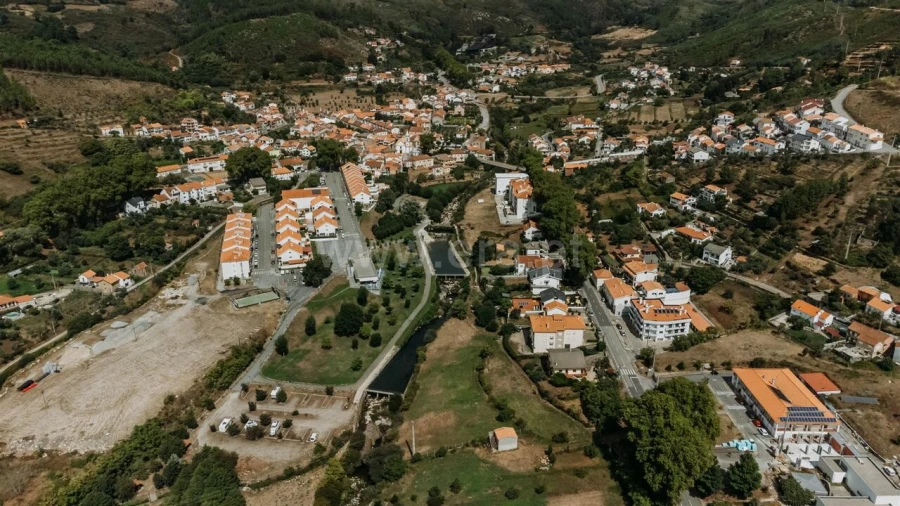 Terreno para Venda em Unhais da Serra Foto 1