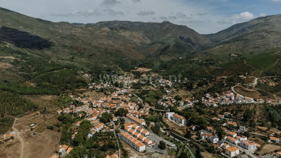 Terreno para Venda em Unhais da Serra Foto 8