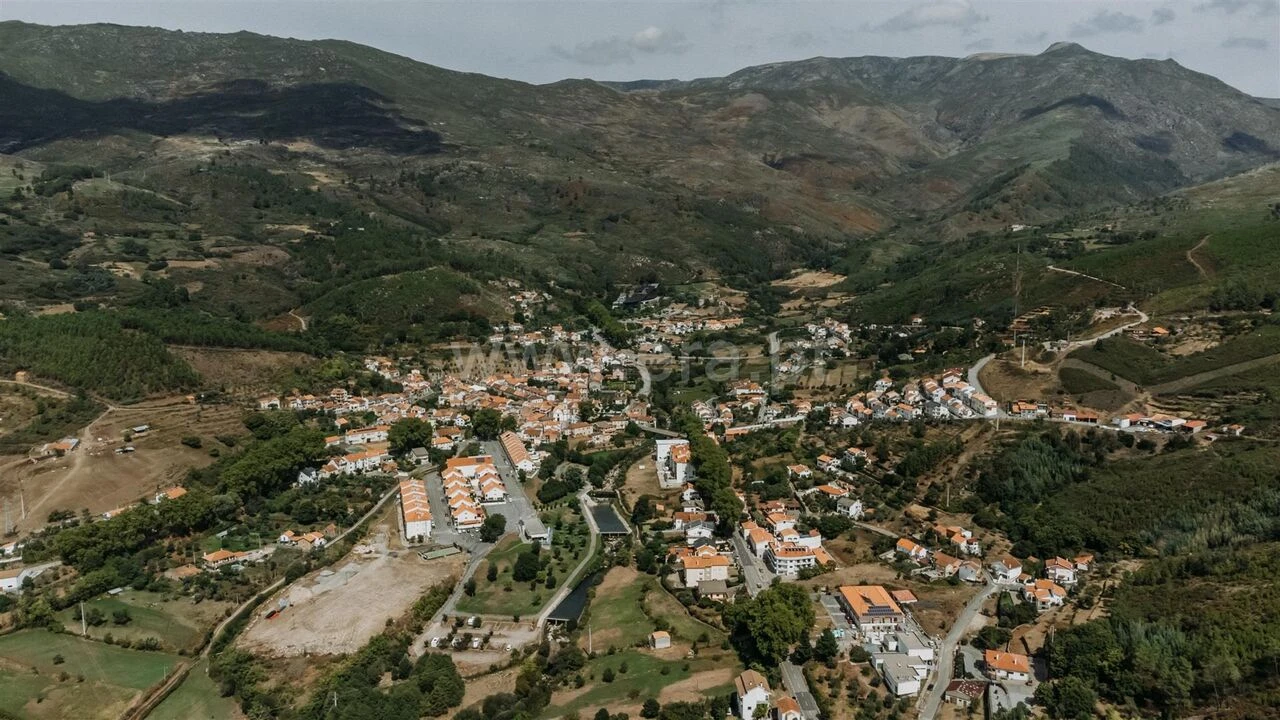 Terreno para Venda em Unhais da Serra Foto 10
