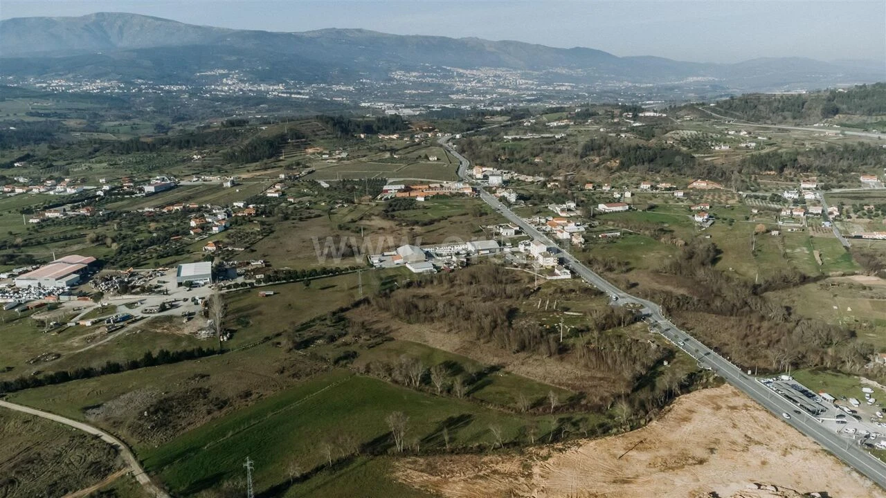 Terreno para Venda em Alcaria Foto 9