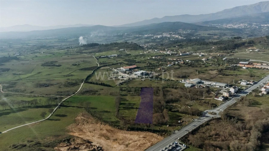 Terreno para Venda em Alcaria Foto 17