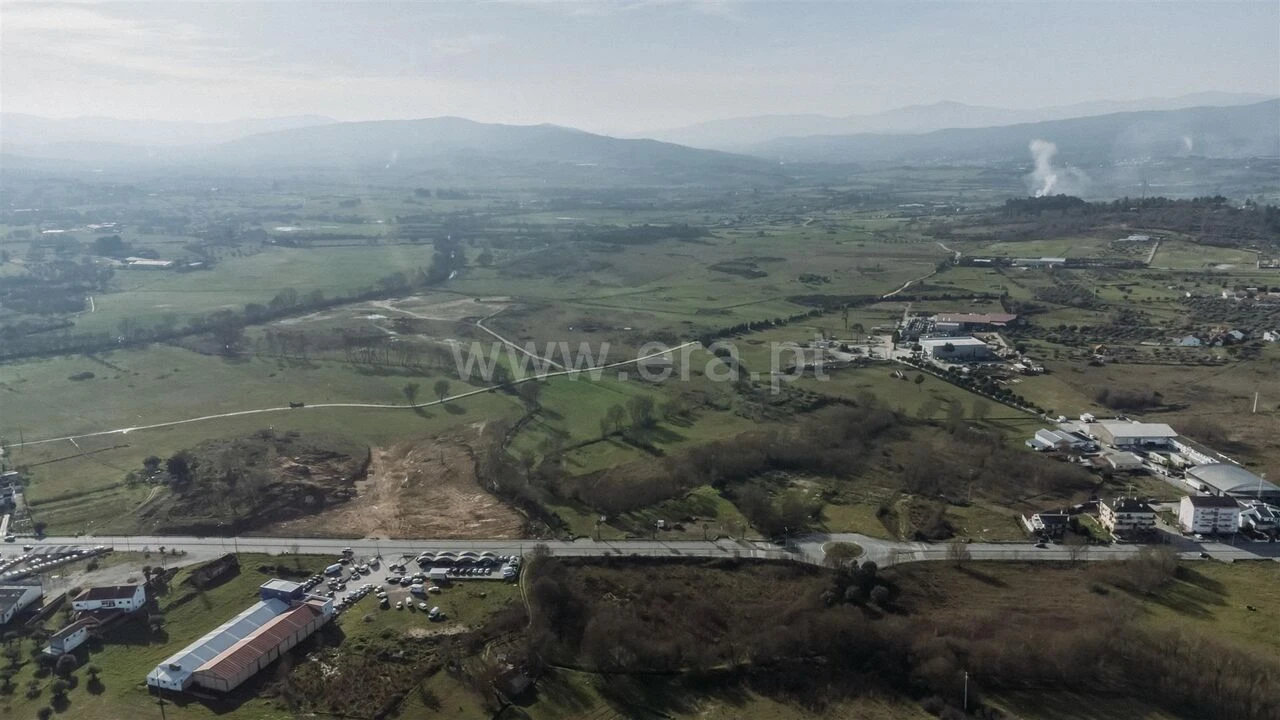 Terreno para Venda em Alcaria Foto 13