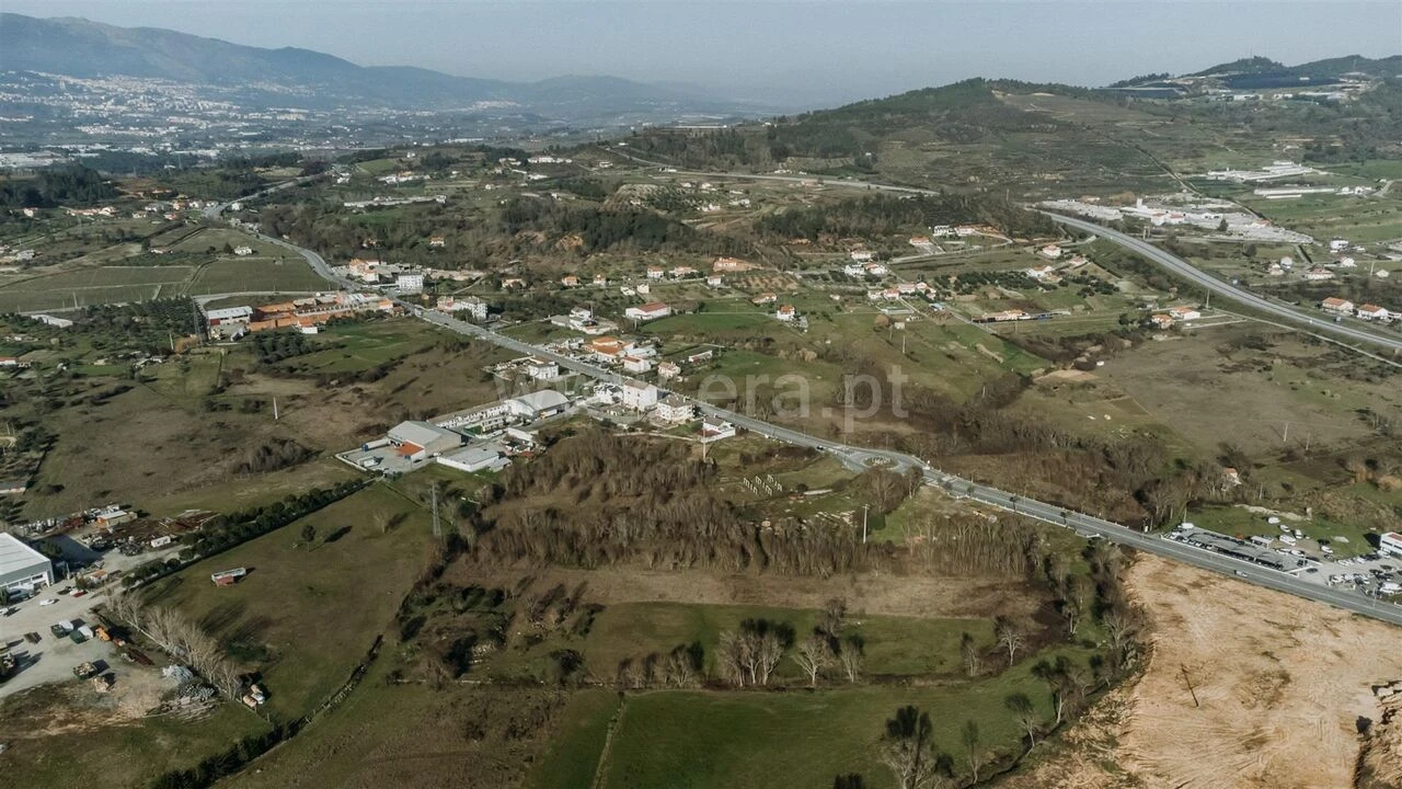 Terreno para Venda em Alcaria Foto 8