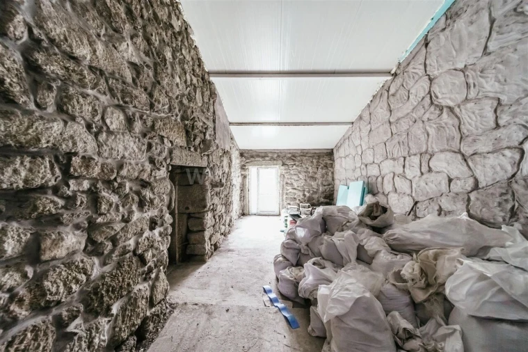 Moradia T3 para Venda em Casteleiro Foto 6