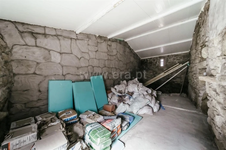 Moradia T3 para Venda em Casteleiro Foto 5
