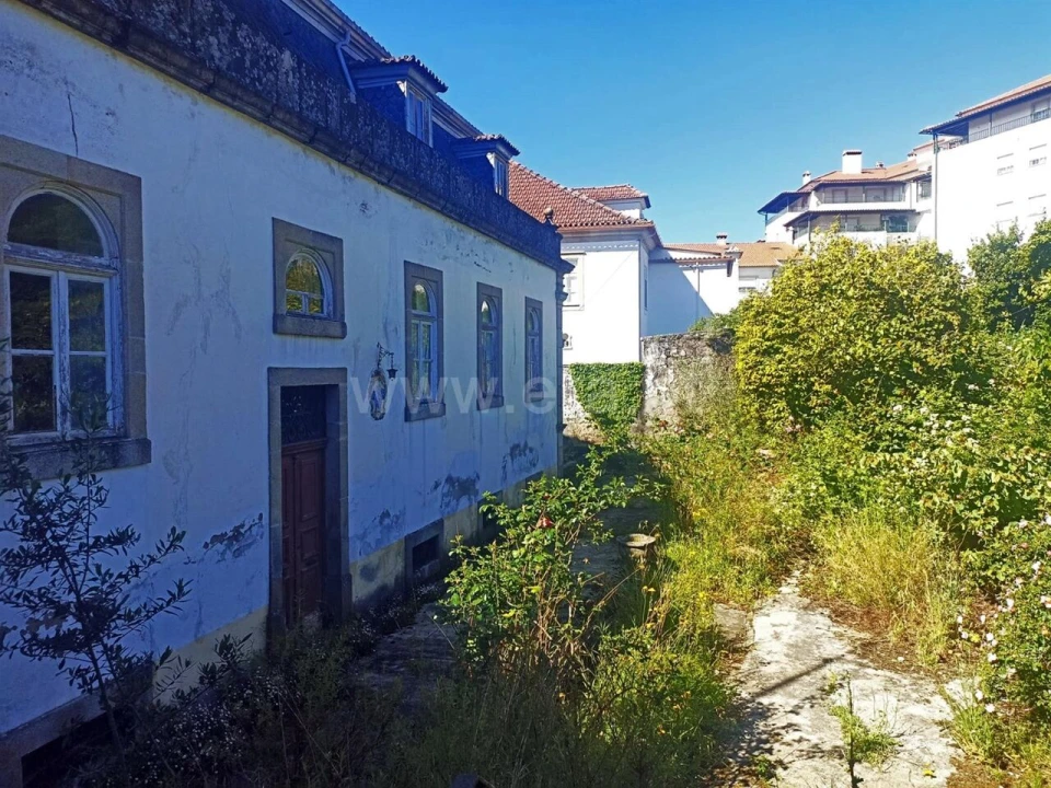 Moradia T15 para Venda em Tortosendo Foto 15