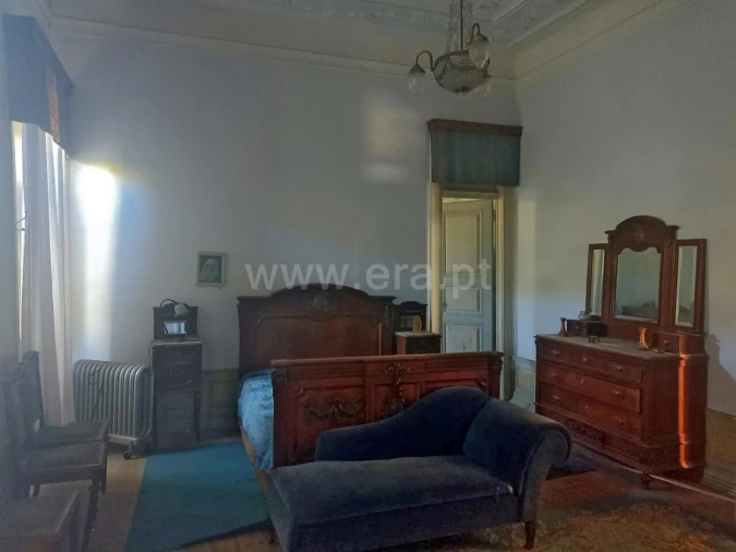 Moradia T15 para Venda em Tortosendo Foto 10