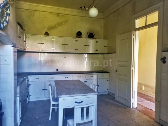 Moradia T15 para Venda em Tortosendo Foto 7