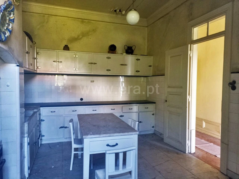 Moradia T15 para Venda em Tortosendo Foto 7