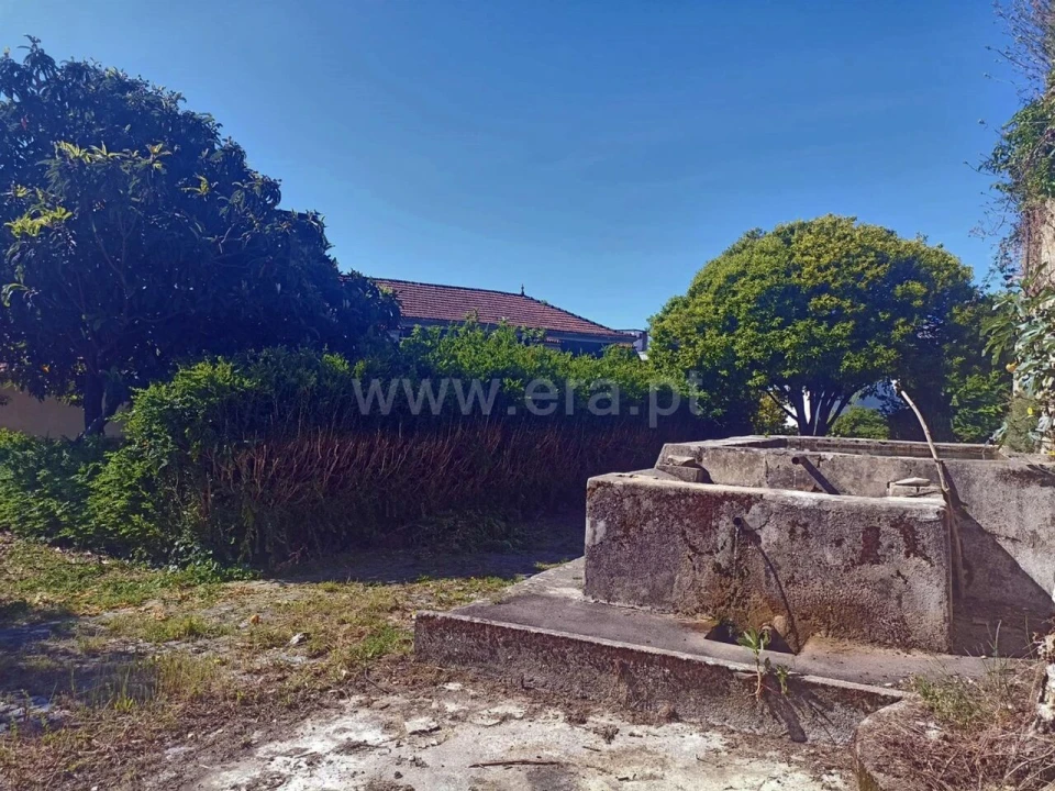 Moradia T15 para Venda em Tortosendo Foto 18