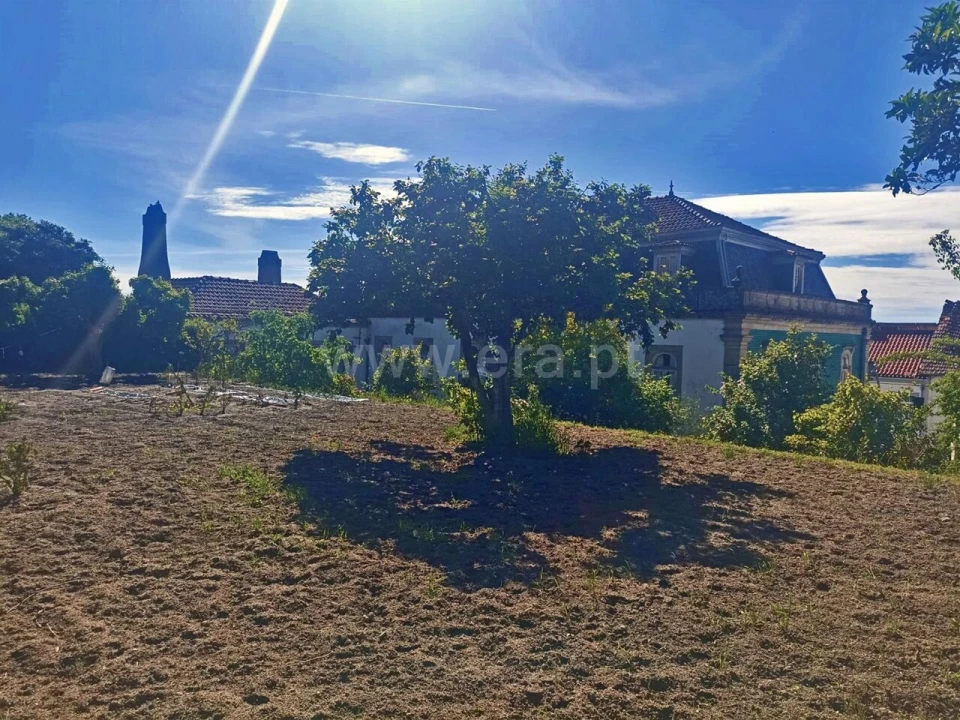 Moradia T15 para Venda em Tortosendo Foto 19