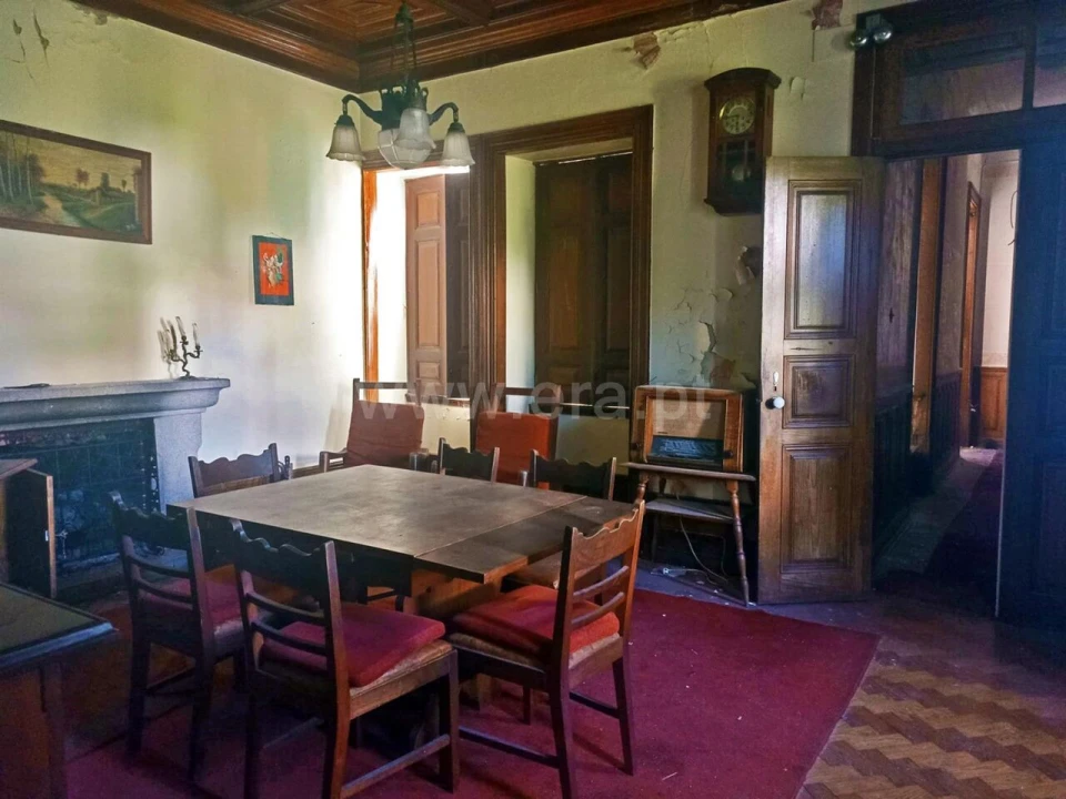 Moradia T15 para Venda em Tortosendo Foto 6