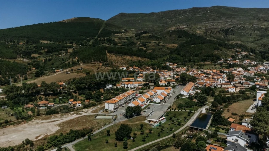 Terreno para Venda em Unhais da Serra Foto 18